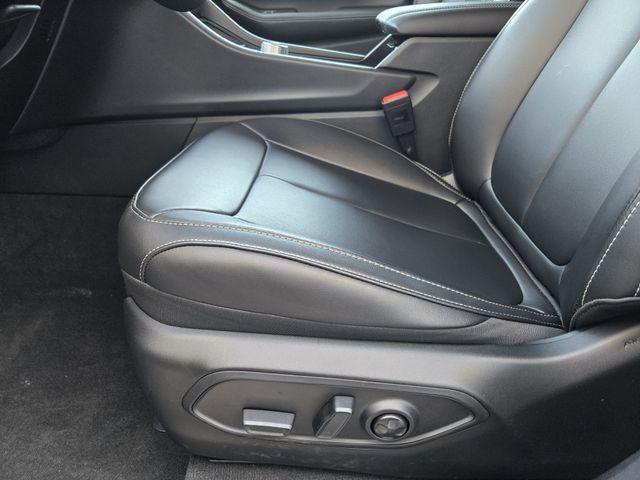new 2026 Jeep Grand Cherokee car, priced at $45,824
