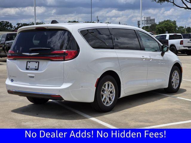 new 2026 Chrysler Pacifica car, priced at $39,898