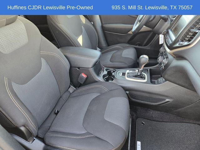 used 2017 Jeep Cherokee car, priced at $10,881