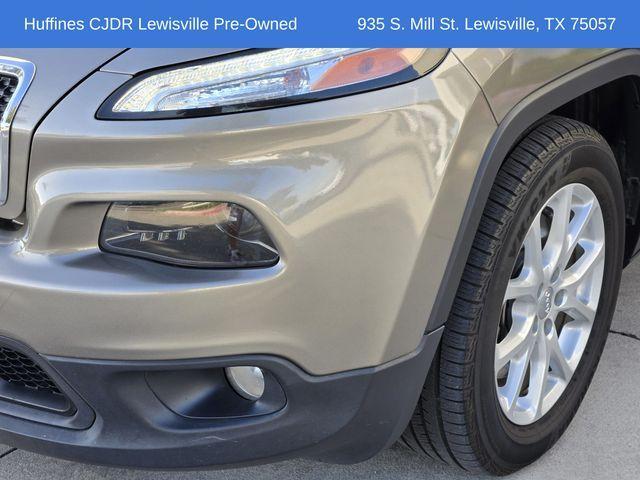 used 2017 Jeep Cherokee car, priced at $10,881