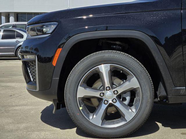 new 2026 Jeep Grand Cherokee car, priced at $45,483