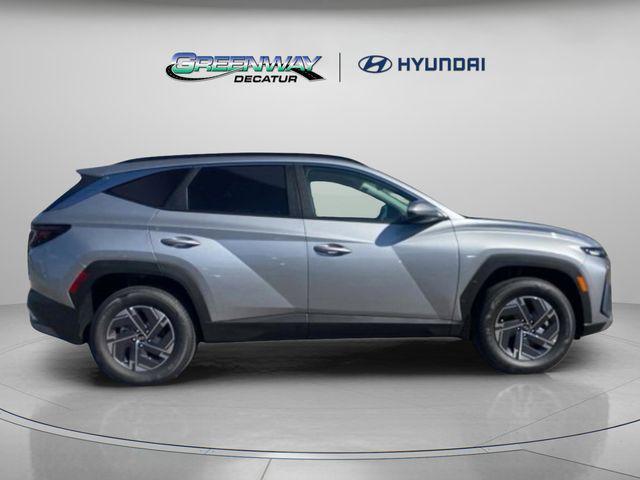 new 2025 Hyundai TUCSON Hybrid car, priced at $32,198