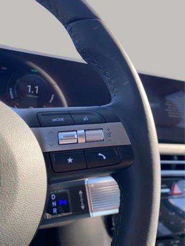 new 2025 Hyundai TUCSON Hybrid car, priced at $37,345