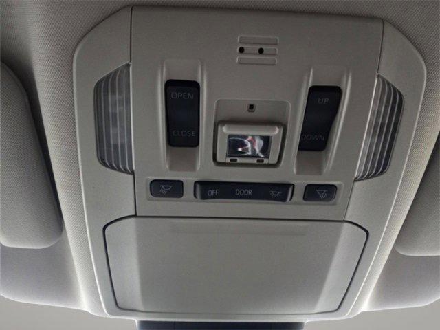 used 2023 Toyota Highlander car, priced at $37,495