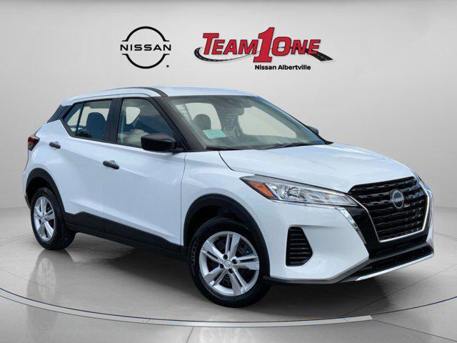 new 2025 Nissan Kicks car, priced at $22,488