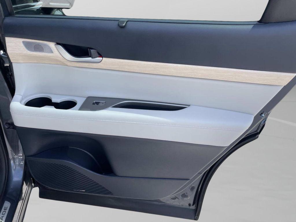 used 2025 Hyundai Palisade car, priced at $41,075