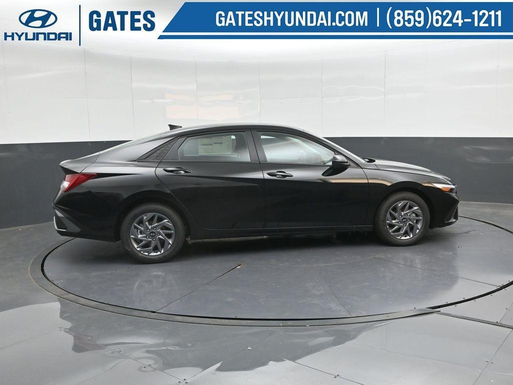 new 2026 Hyundai ELANTRA HEV car, priced at $25,498
