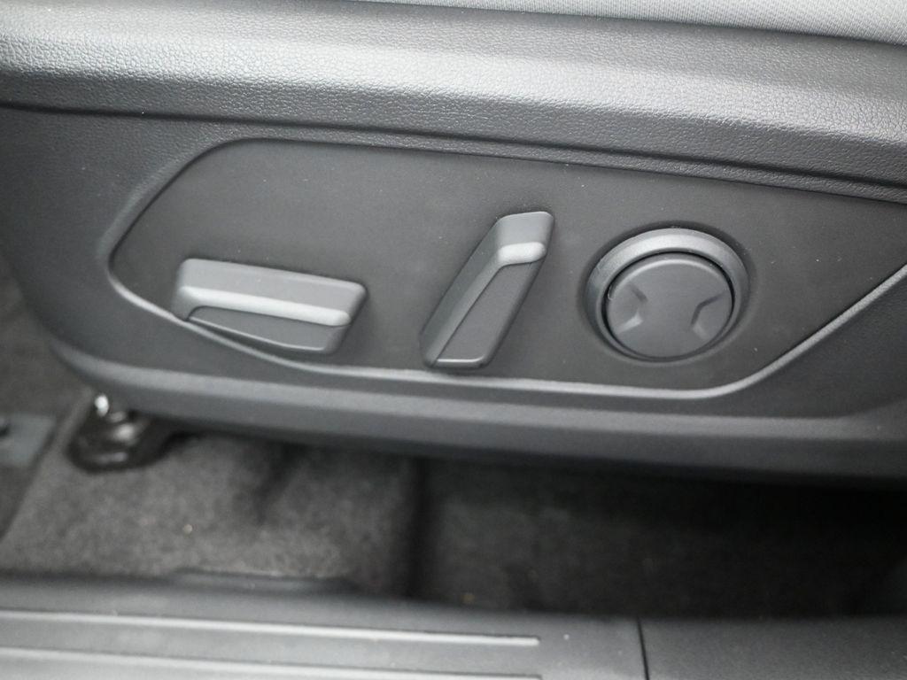 new 2025 Hyundai TUCSON Hybrid car, priced at $31,248