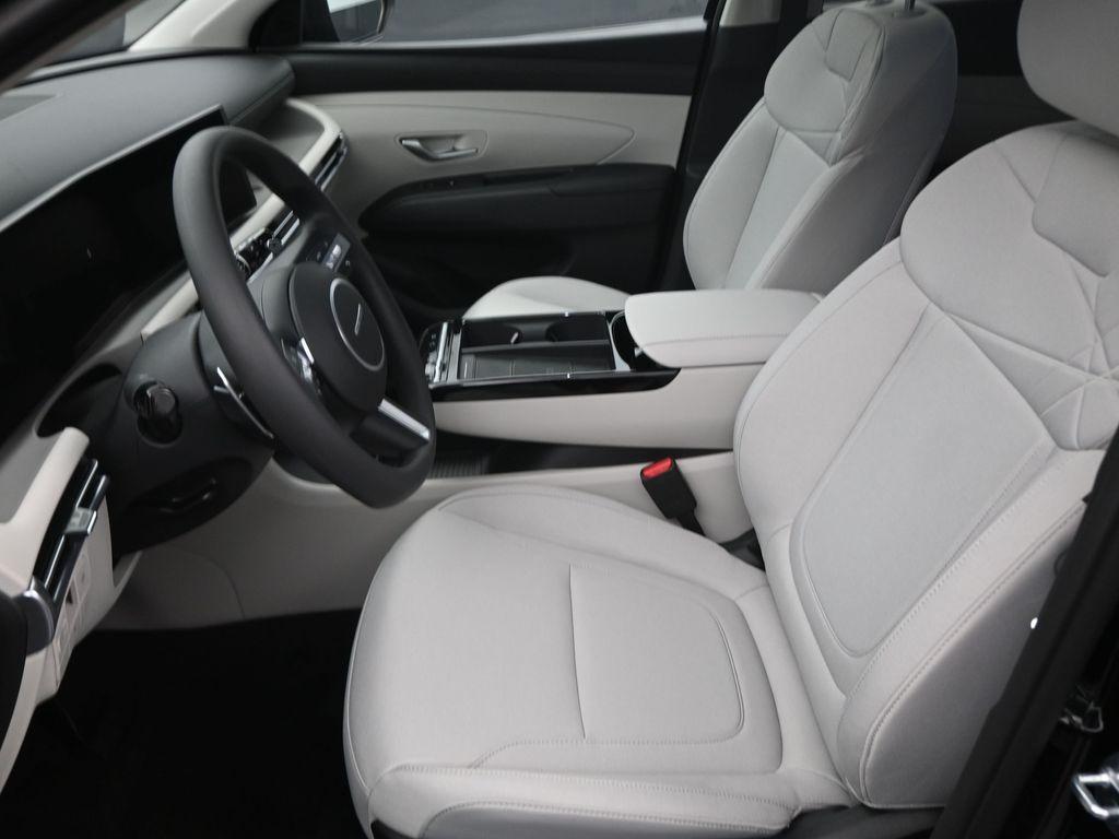 new 2025 Hyundai TUCSON Hybrid car, priced at $31,248