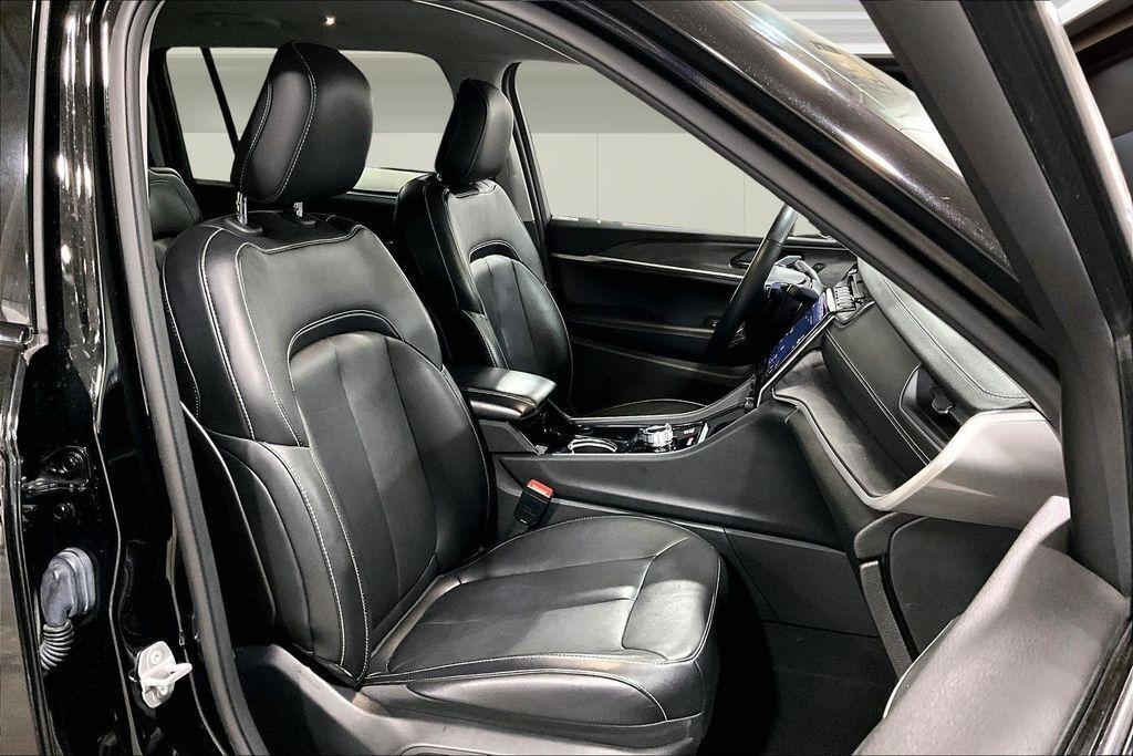 used 2022 Jeep Grand Cherokee L car, priced at $27,848
