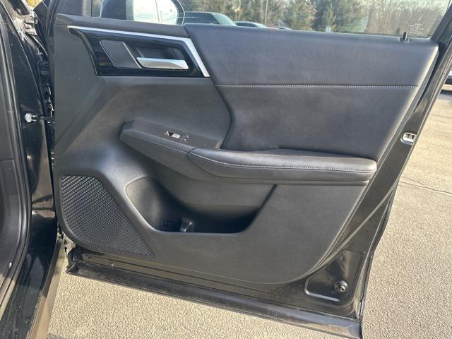 used 2023 Mitsubishi Outlander PHEV car, priced at $28,900