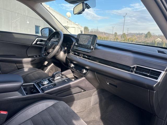 used 2023 Mitsubishi Outlander PHEV car, priced at $28,900