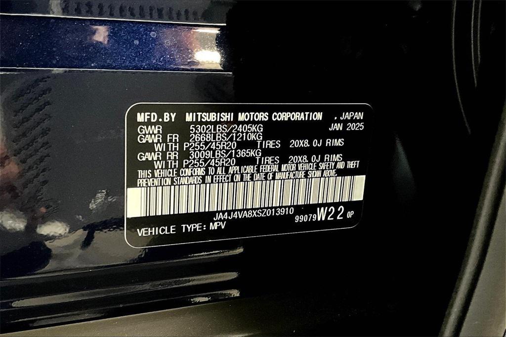 new 2025 Mitsubishi Outlander car, priced at $33,530