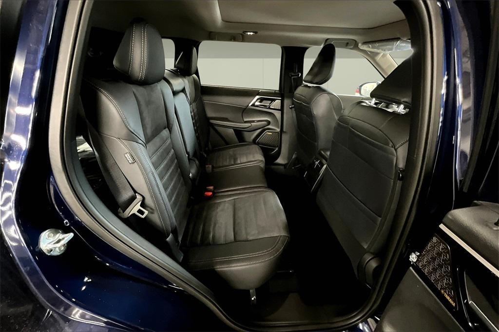new 2025 Mitsubishi Outlander car, priced at $33,530