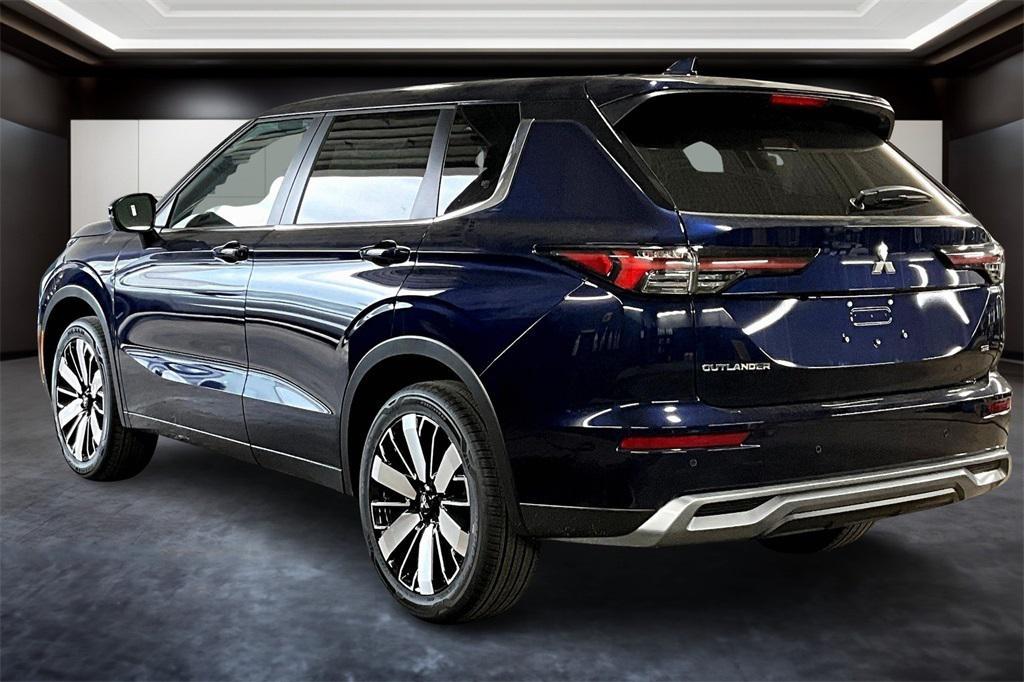 new 2025 Mitsubishi Outlander car, priced at $33,530