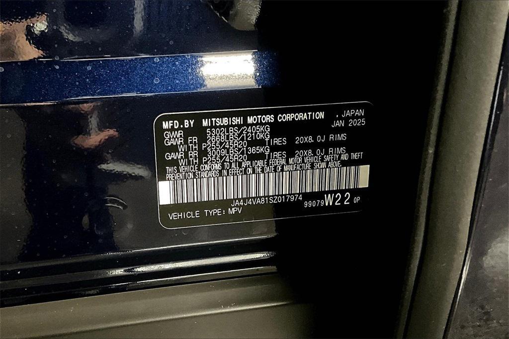 new 2025 Mitsubishi Outlander car, priced at $33,585