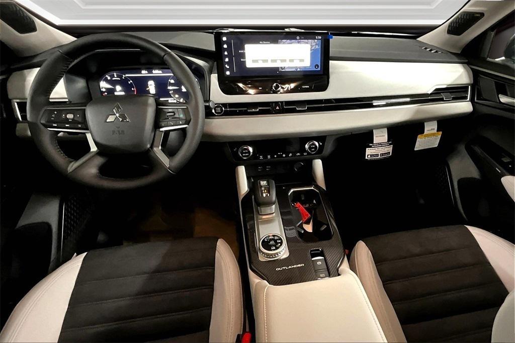 new 2025 Mitsubishi Outlander car, priced at $33,585