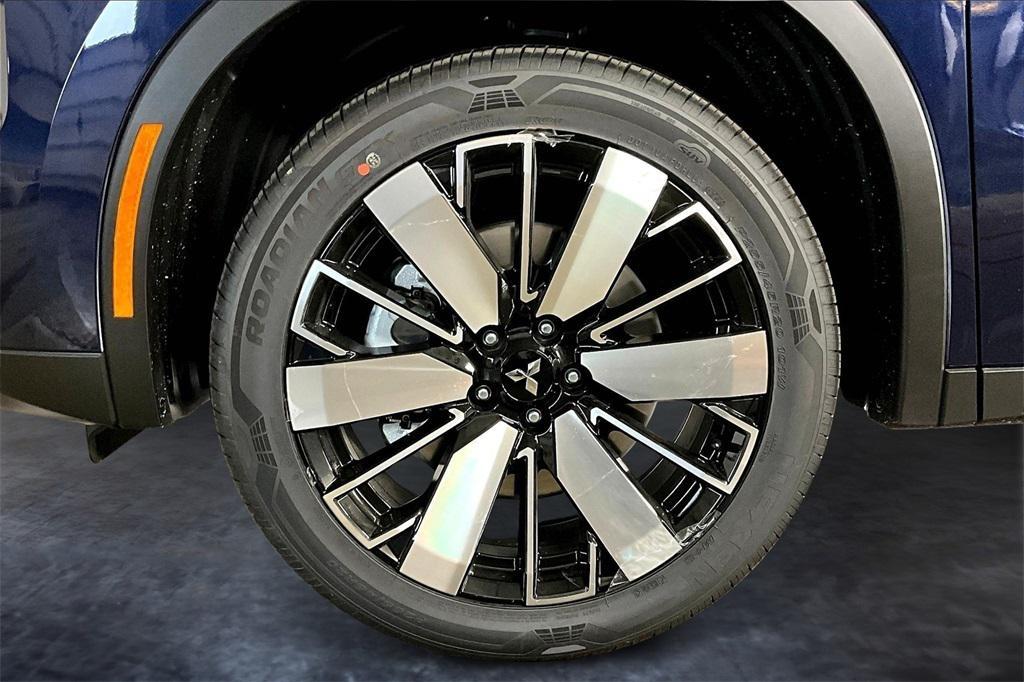 new 2025 Mitsubishi Outlander car, priced at $33,585