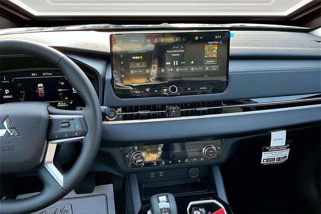 new 2025 Mitsubishi Outlander car, priced at $33,530