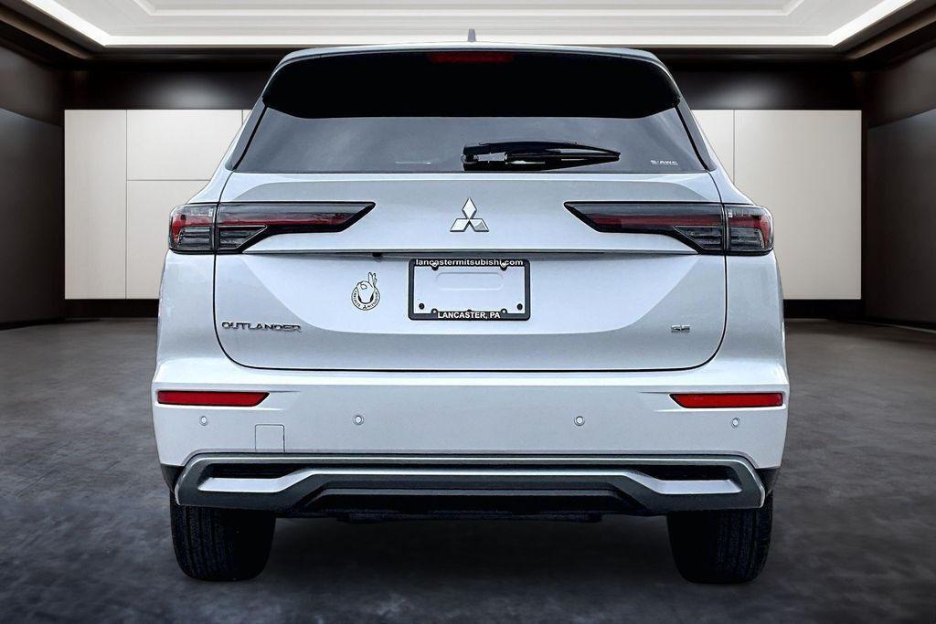 new 2026 Mitsubishi Outlander car, priced at $34,720