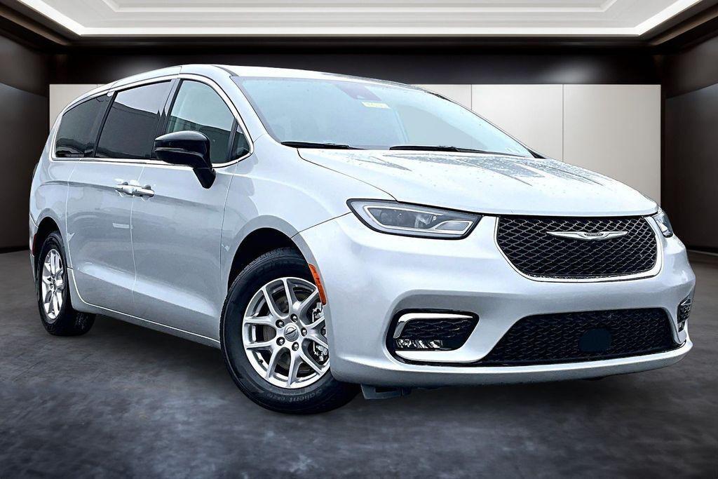 used 2024 Chrysler Pacifica car, priced at $22,971