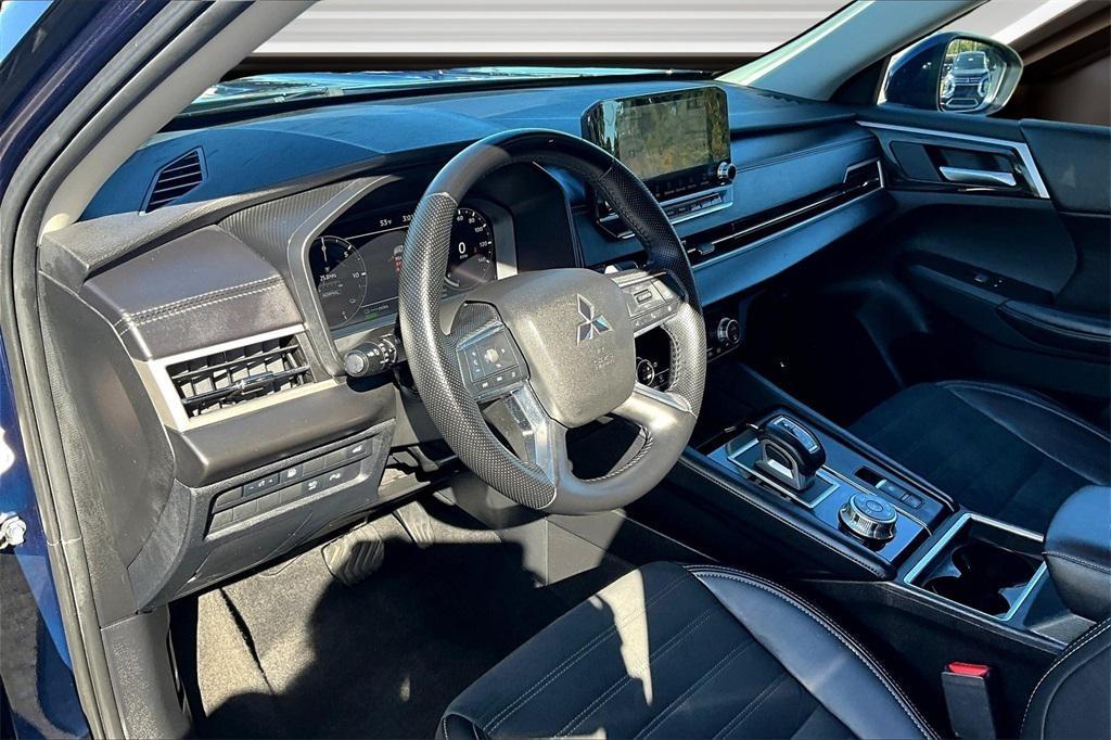 used 2023 Mitsubishi Outlander PHEV car, priced at $25,658