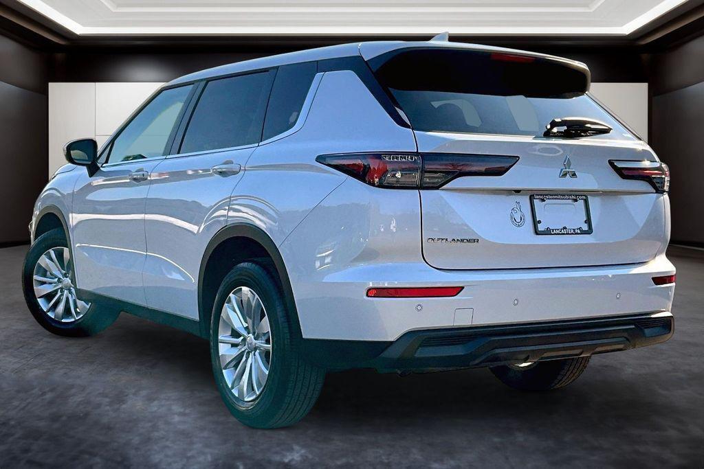 new 2026 Mitsubishi Outlander car, priced at $30,760