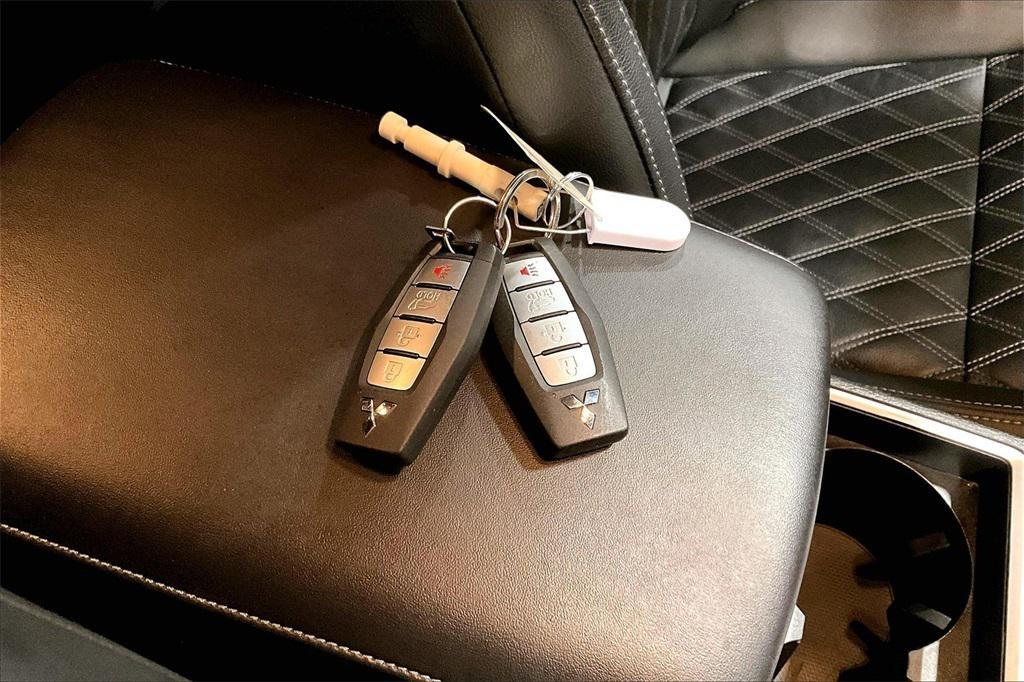 used 2024 Mitsubishi Outlander PHEV car, priced at $30,876