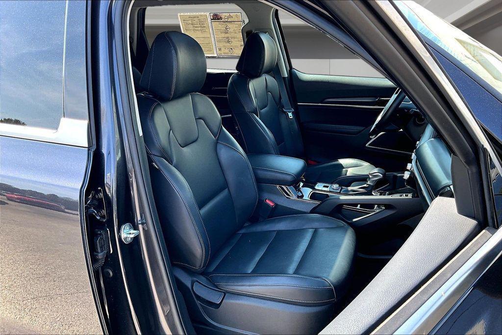 used 2025 Kia Telluride car, priced at $31,973