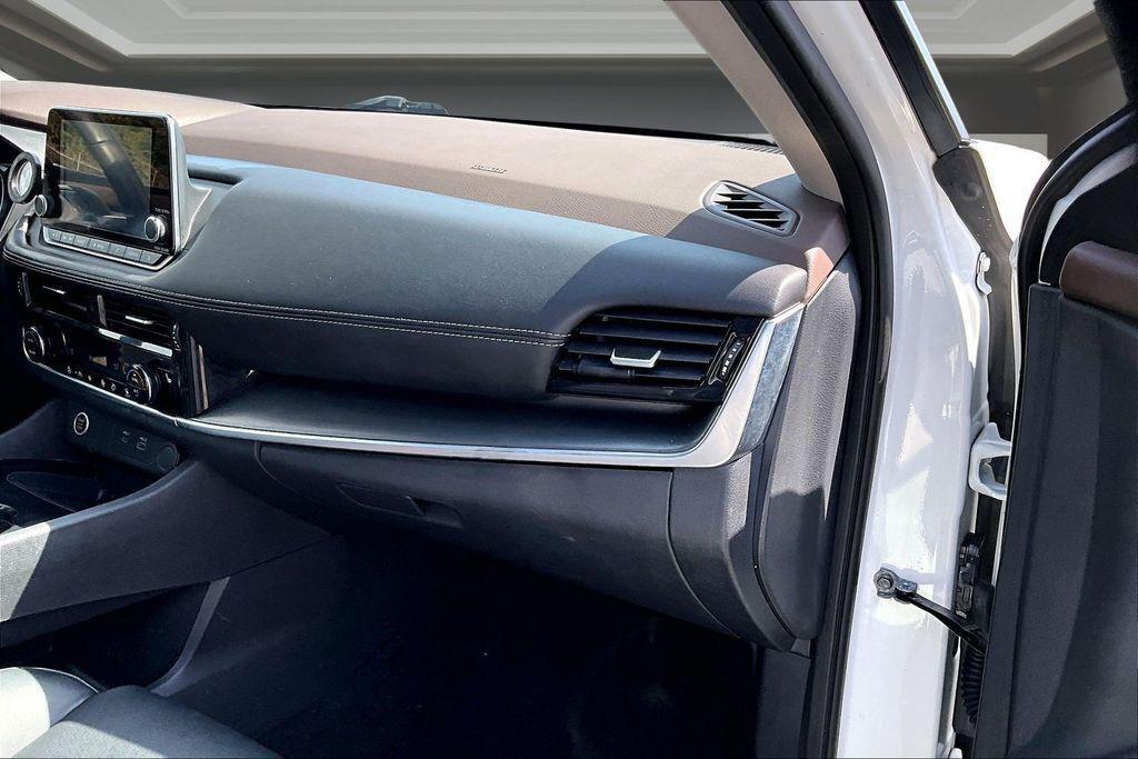 used 2022 Nissan Rogue car, priced at $19,562