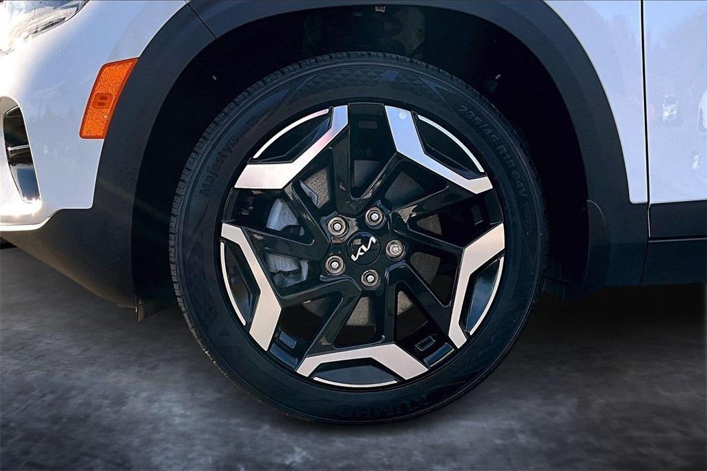 used 2024 Kia Seltos car, priced at $23,767