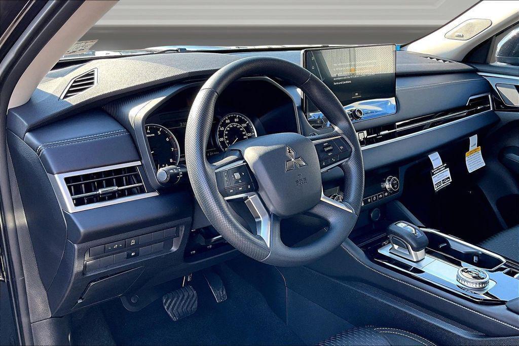 new 2026 Mitsubishi Outlander car, priced at $30,725