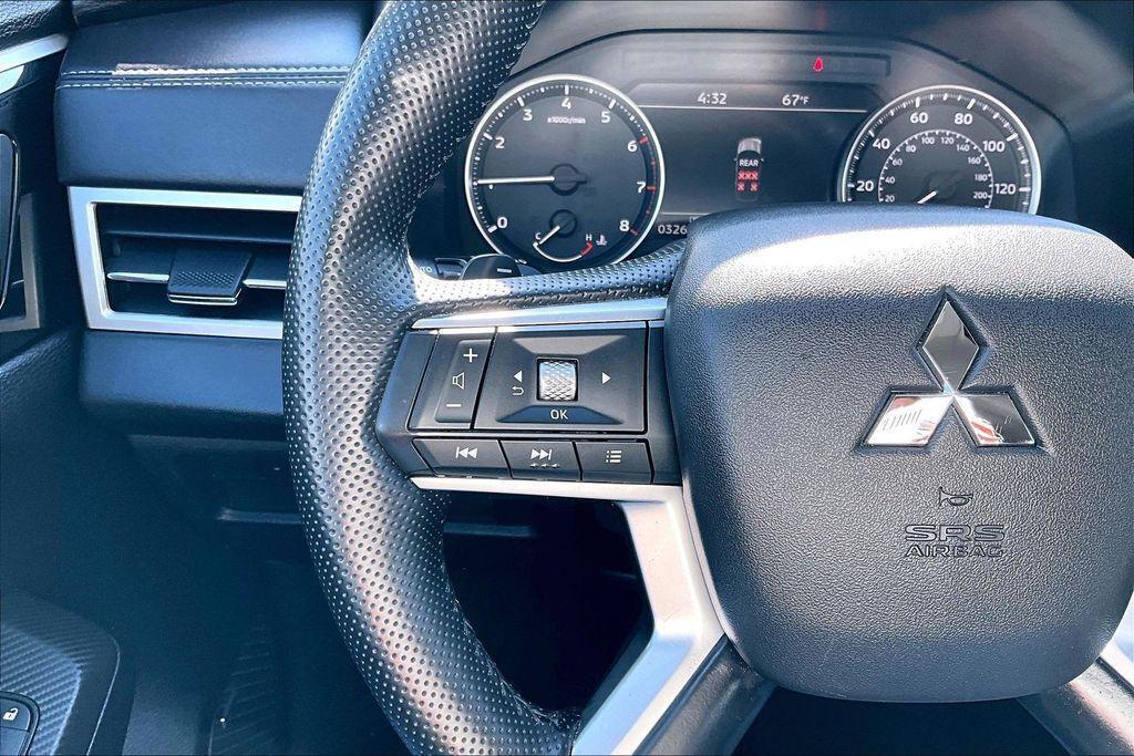 used 2025 Mitsubishi Outlander car, priced at $25,404