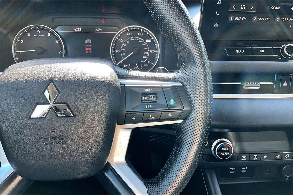 used 2025 Mitsubishi Outlander car, priced at $25,404