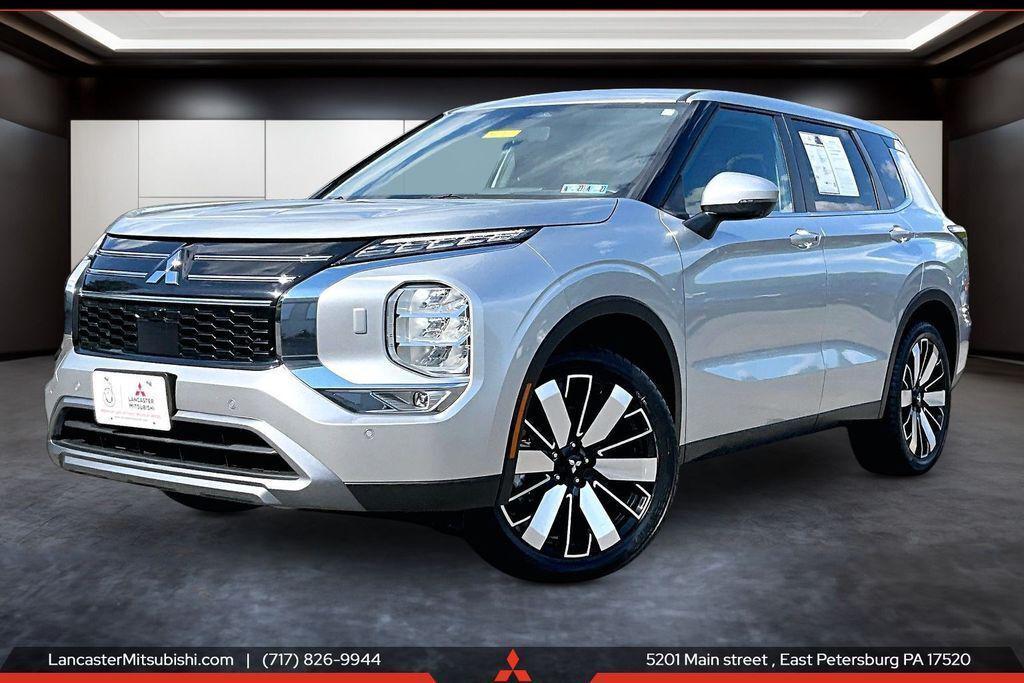 used 2025 Mitsubishi Outlander car, priced at $25,404