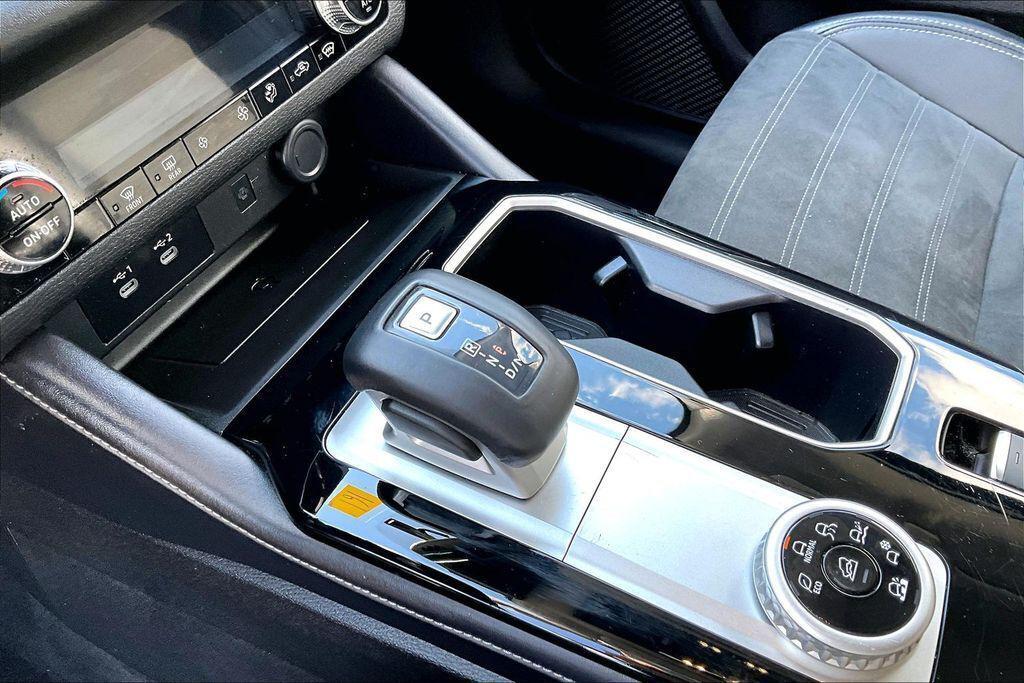 used 2025 Mitsubishi Outlander car, priced at $25,404
