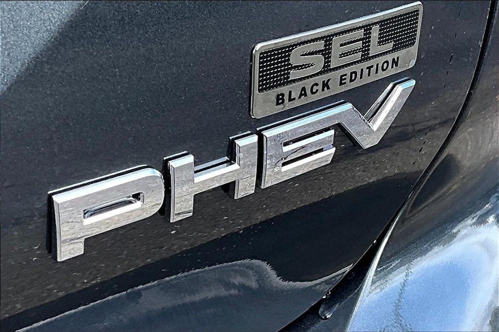 new 2025 Mitsubishi Outlander PHEV car, priced at $41,885