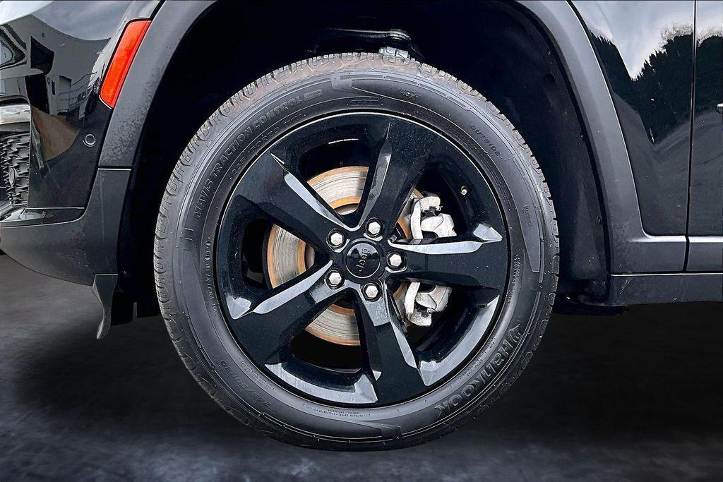 used 2023 Jeep Grand Cherokee L car, priced at $30,184