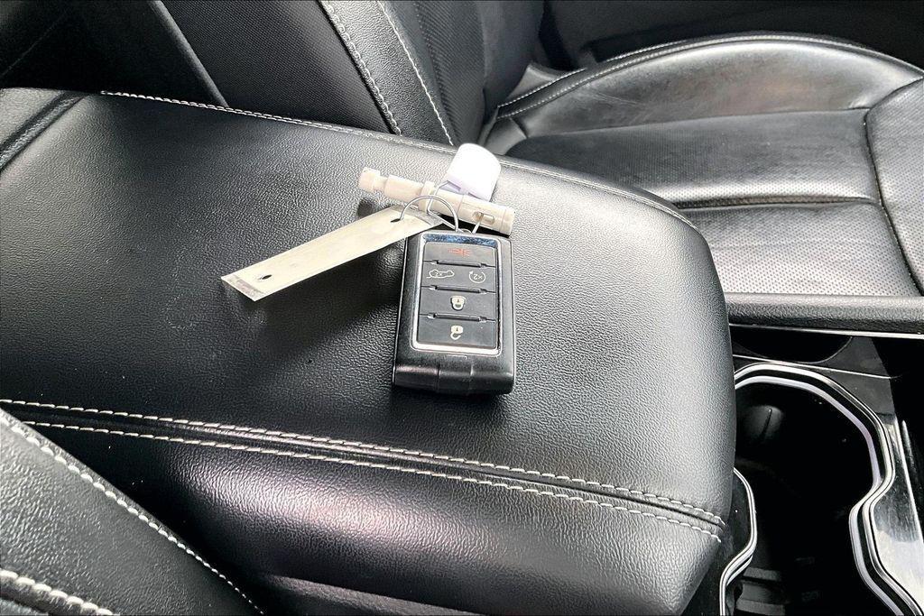 used 2023 Jeep Grand Cherokee L car, priced at $30,184