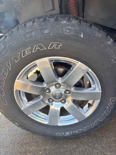 used 2013 Jeep Wrangler Unlimited car, priced at $11,769