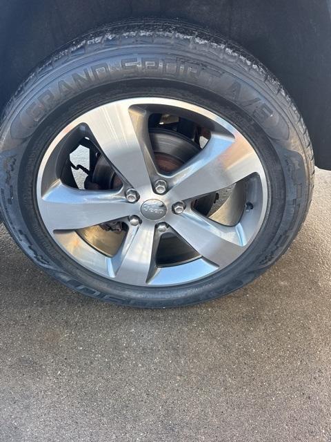 used 2015 Jeep Grand Cherokee car, priced at $9,925