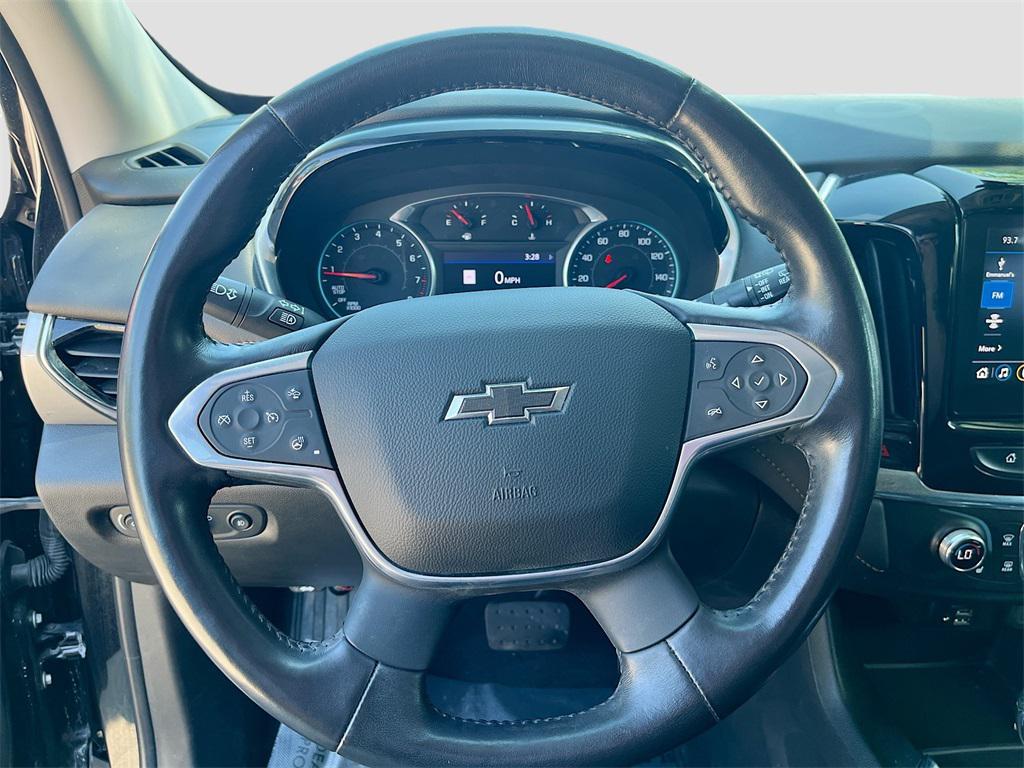 used 2021 Chevrolet Traverse car, priced at $23,700