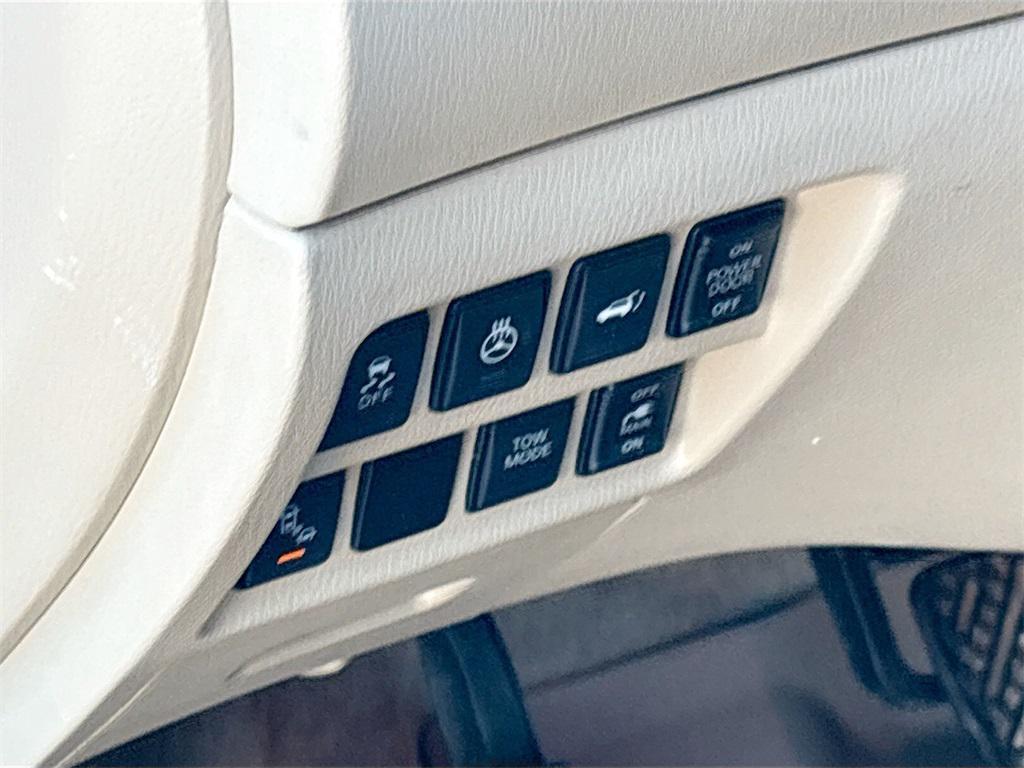 used 2015 Nissan Pathfinder car, priced at $13,900