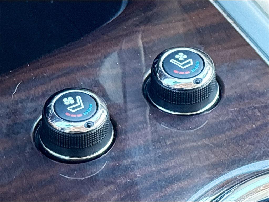 used 2015 Nissan Pathfinder car, priced at $13,900