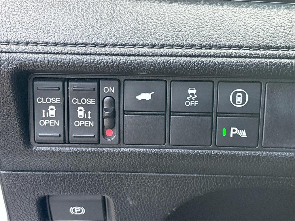 used 2024 Honda Odyssey car, priced at $34,100