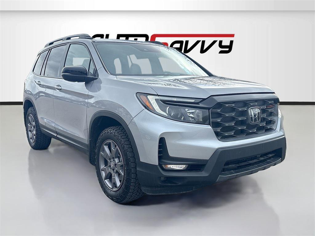 used 2024 Honda Passport car, priced at $32,100