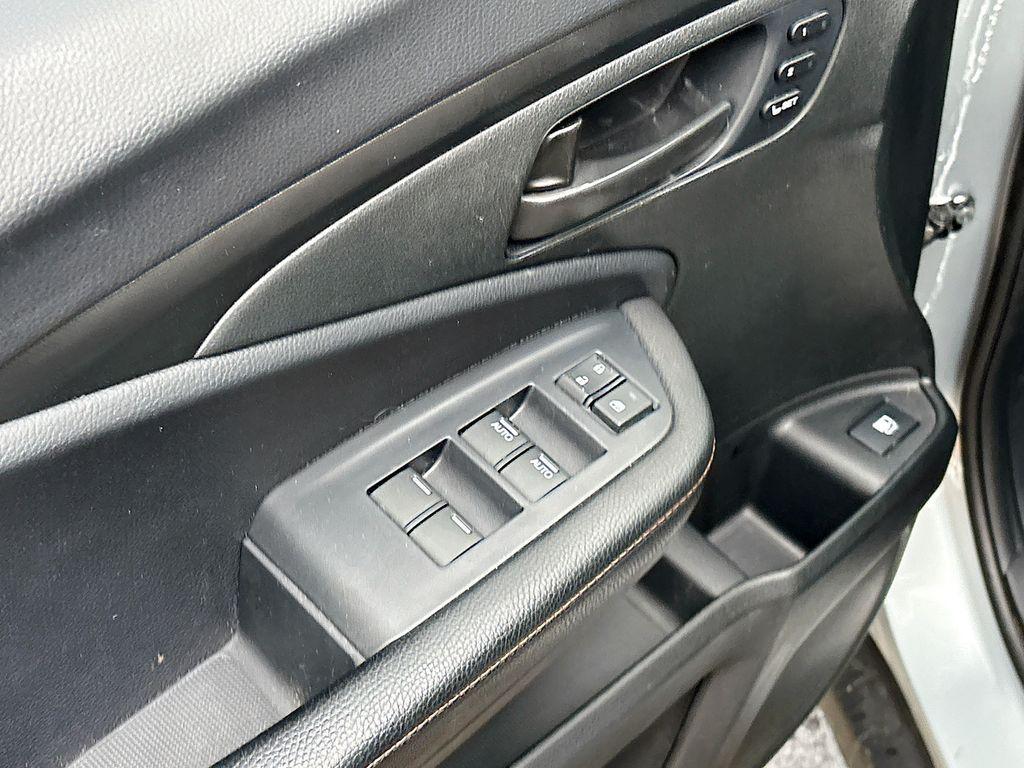 used 2025 Honda Ridgeline car, priced at $31,100