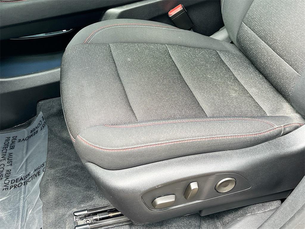 used 2024 Chevrolet Traverse car, priced at $38,200