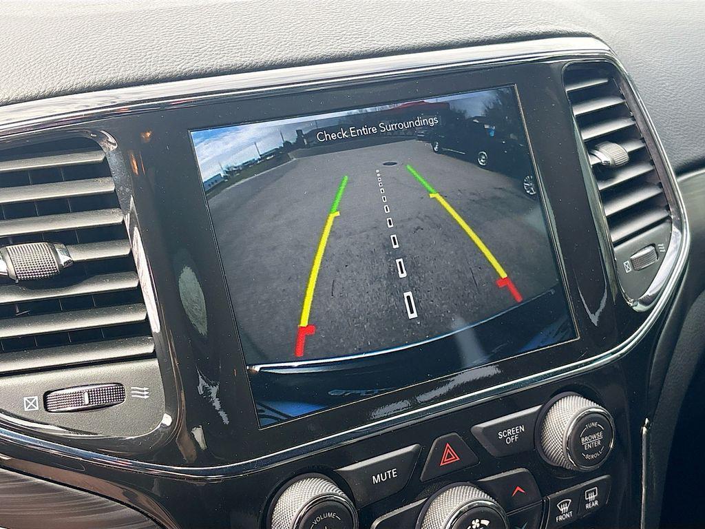 used 2022 Jeep Grand Cherokee car, priced at $23,700