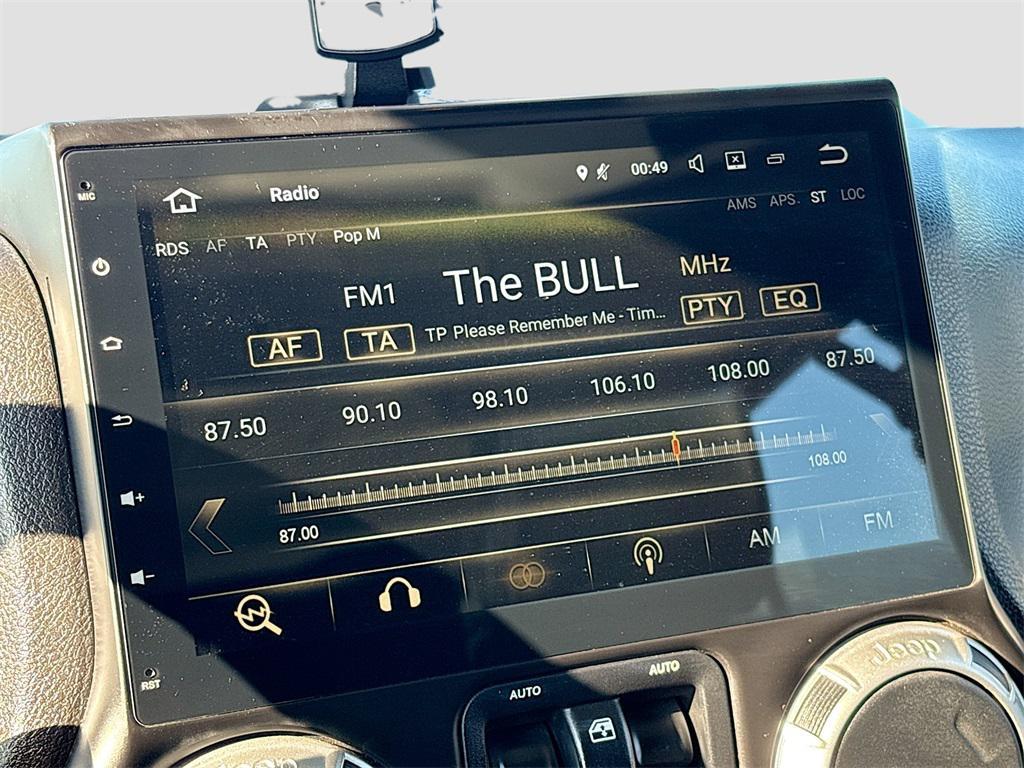 used 2013 Jeep Wrangler Unlimited car, priced at $17,500